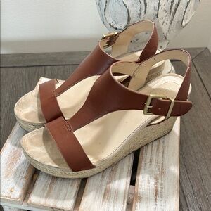 Reaction Kenneth Cole Tan Wedge Sandals